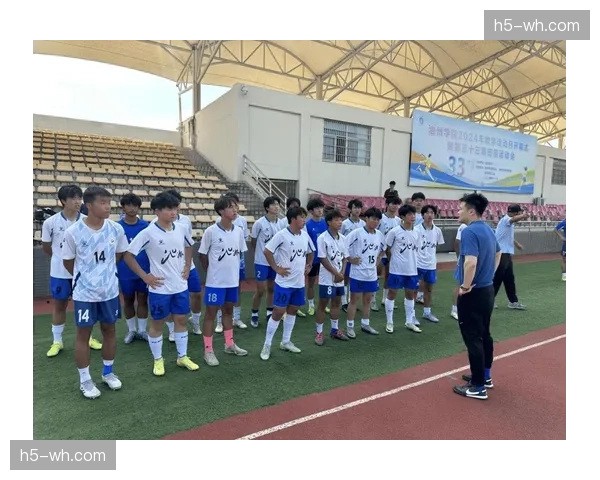 英超俱乐部联合发起“足球进校园”计划,为万名青少年提供免费培训