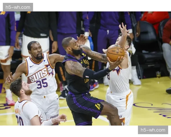 康涅狄格太阳险胜明尼苏达山猫,豪取四连胜 康涅狄格太阳险胜明尼苏达山猫,豪取四连胜